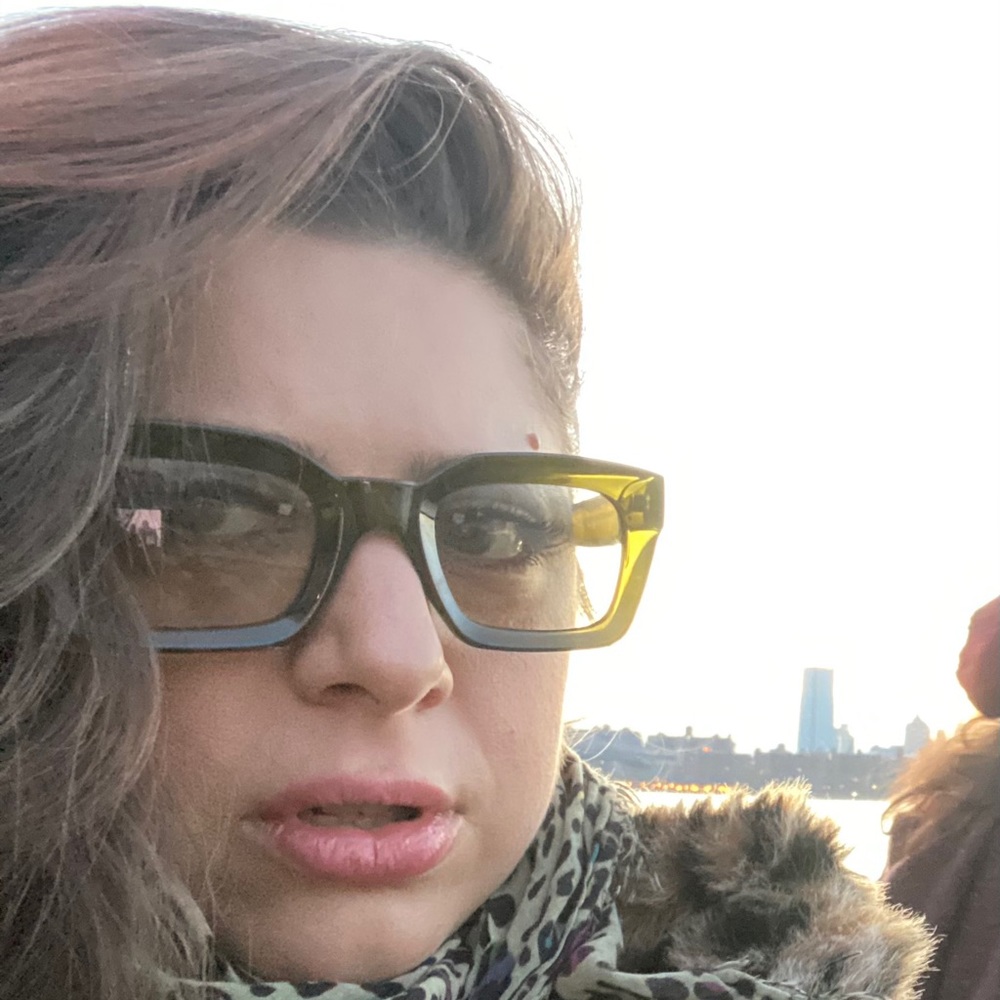 Meet your Posher, Monica